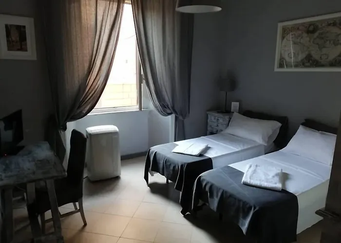 Relais Indipendenza Konukevi 4*